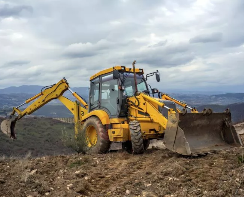 Ni mitungi ngapi kwenye kipakiaji cha backhoe?